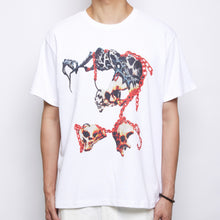 Load image into Gallery viewer, Skull &amp; Chains Tee
